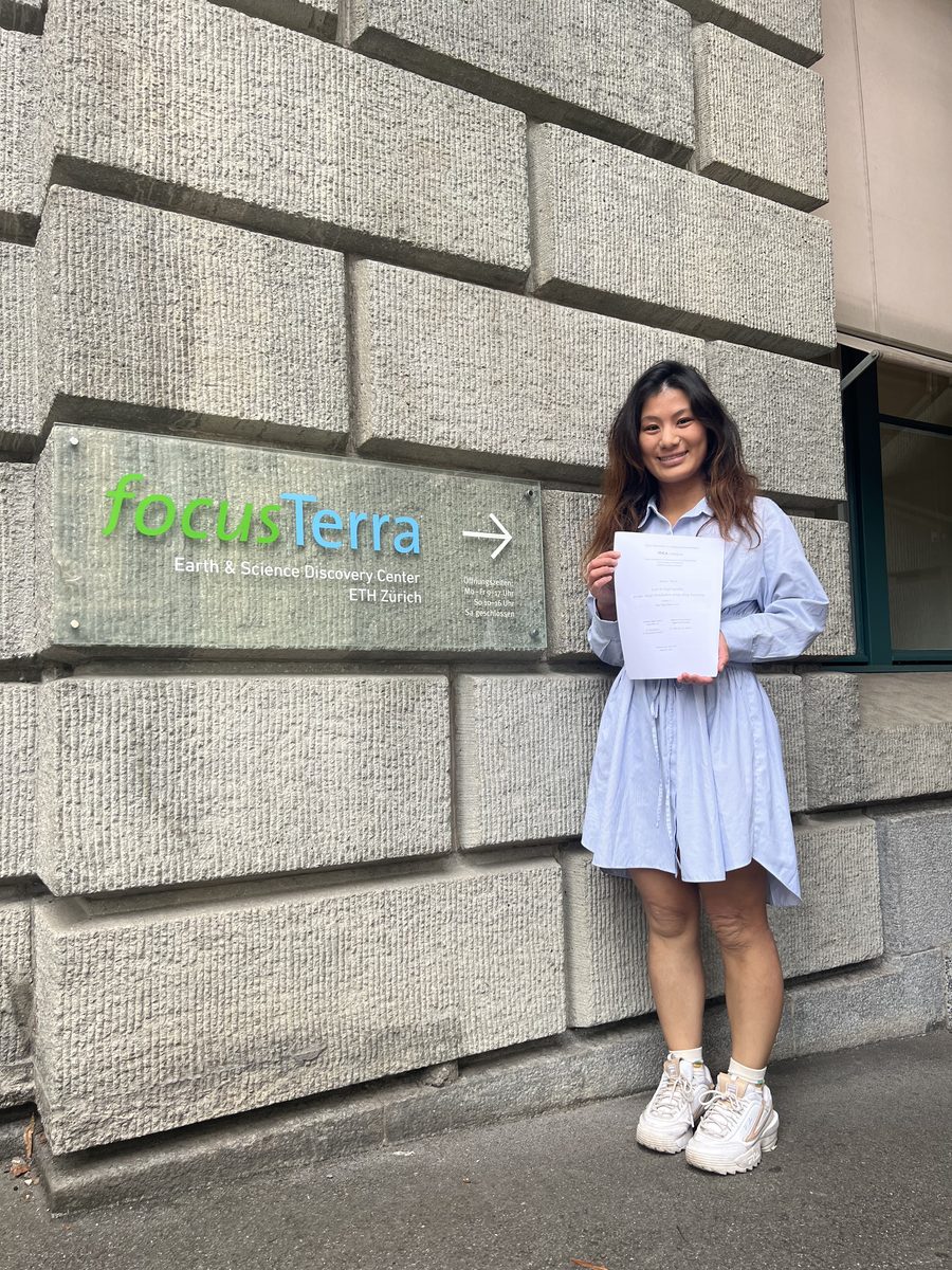 Rhea holding her SLB x ETH master thesis at focusTerra, ETH Zurich